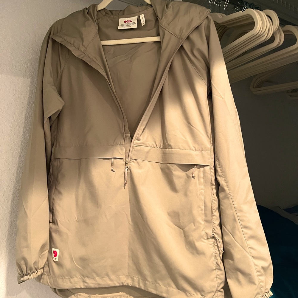 Brand new Fjallraven windbreaker